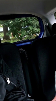 Část 1: Nekonečné stříkající orgasmy klasické krásky