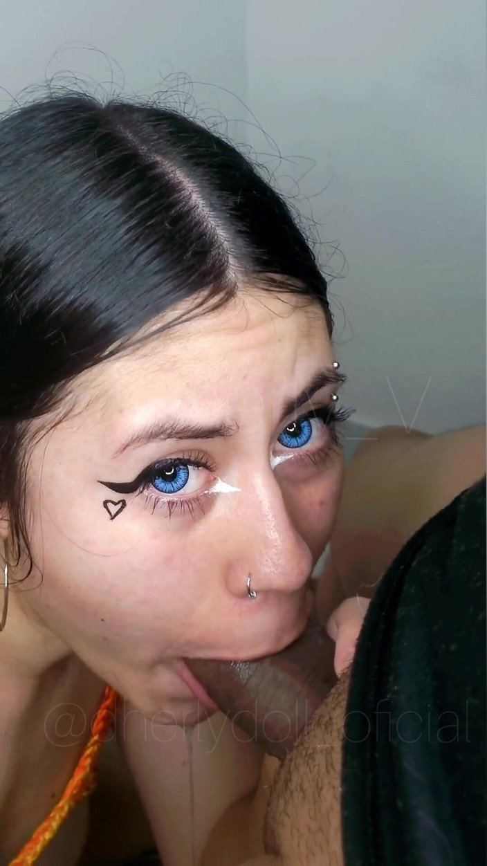 DherlyDoll: Lovely Girl Wants Cum on Her Small Titties