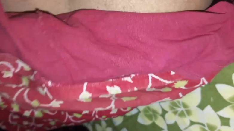 Auntixxx69: Ibu tiri Goa dikongkek pepeknya di seluruh goa