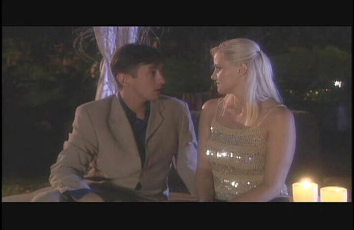 Cryptostudios: Pawg teen modelka s úžasnými obrovskými kozami a jejím bohatým milencem...