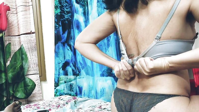 Bolly Karma: Petite girl sucks bbc and moans with pleasure