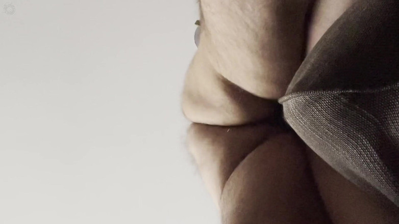 boyhaze: Üvey babasını kanepede sikiyor