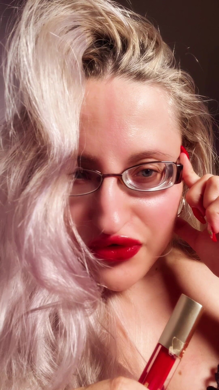 FinDom Goaldigger: परफेक्ट होंठ लाल होंठ ग्लॉस लिपस्टिक फेटिश फाइंडम गोल होठों की लत