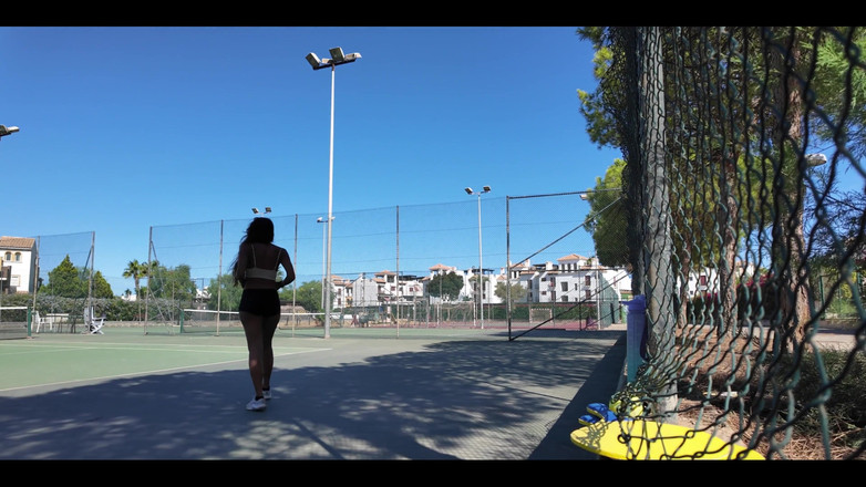 DaringKiara: Mon ami m’a surpris avec un voyage sur les courts...