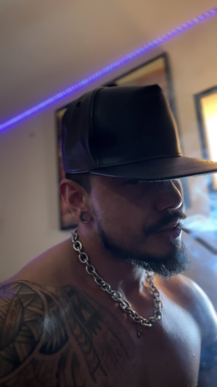 Reds and Muscles: Smoke Muscle