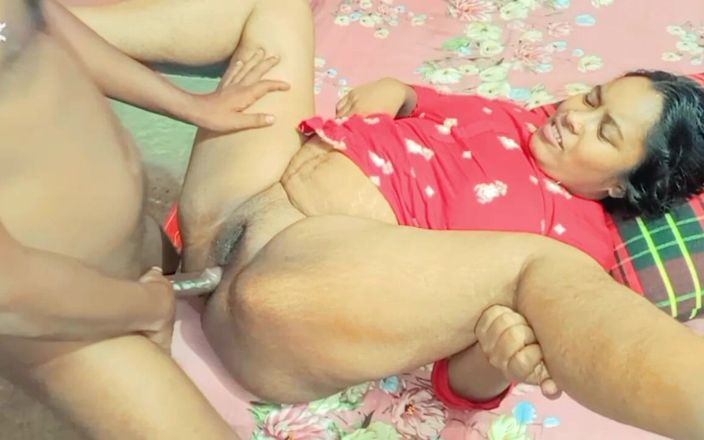 Riyamoni: Hoy tuve sexo con mi hermanastra mayor