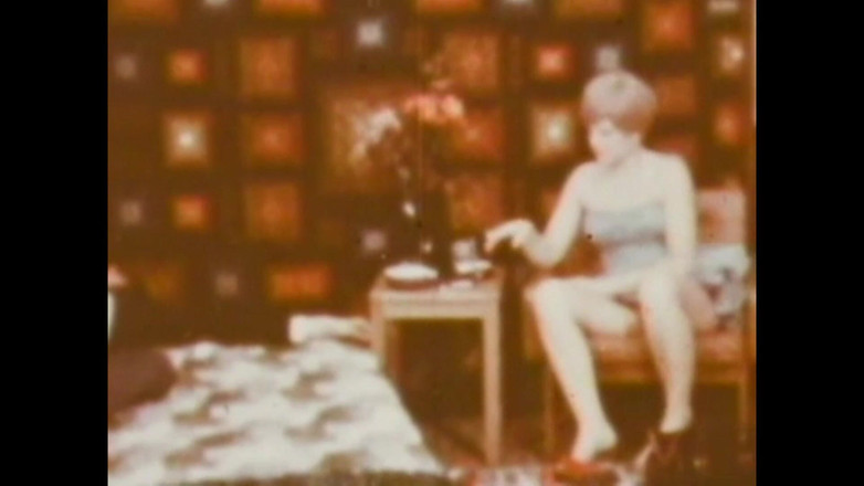 Vintage megastore: A vadia com seus pervertidos gostosos