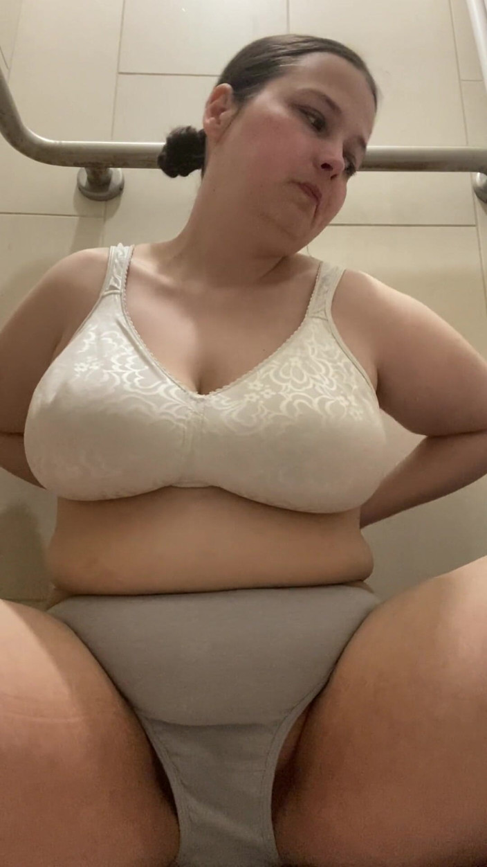 MissChrystalline: Masturbándome mientras habla de lo que me enciende