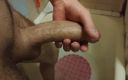 Akrosss: Masturbación con la mano en cámara - 492