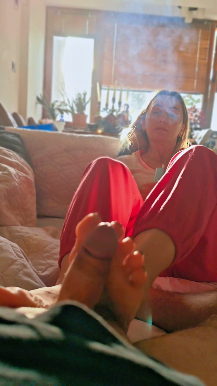Mistressyammyboots: 闲适的足交