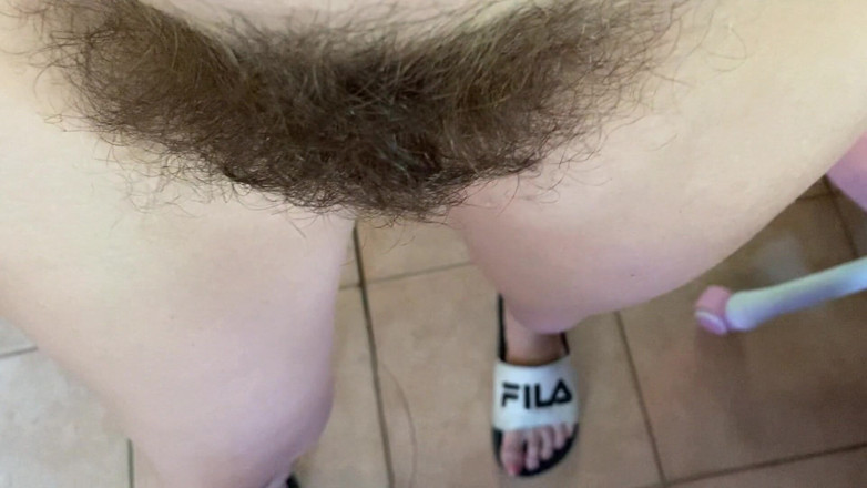 Cuteblonde666: Primo piano poV di una figa pelosa