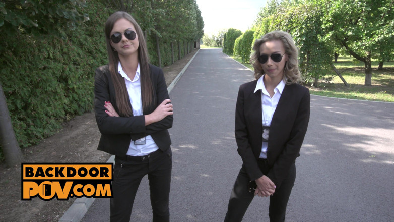 BackdoorPOV: POV - Trio de polícia com tesão anal hussies Tina Kay...