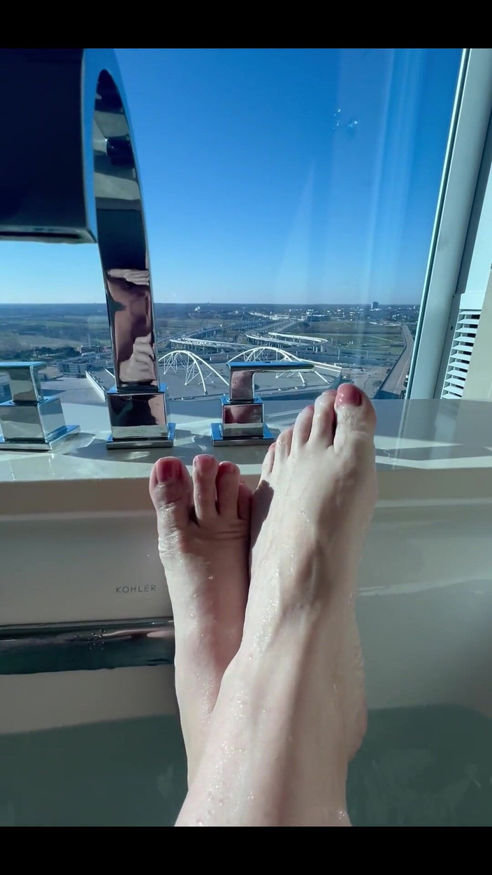 Flight Attendant Fiona: Pozdravy z Bostonu