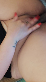 Latina MILF Drena Su Joven Semental