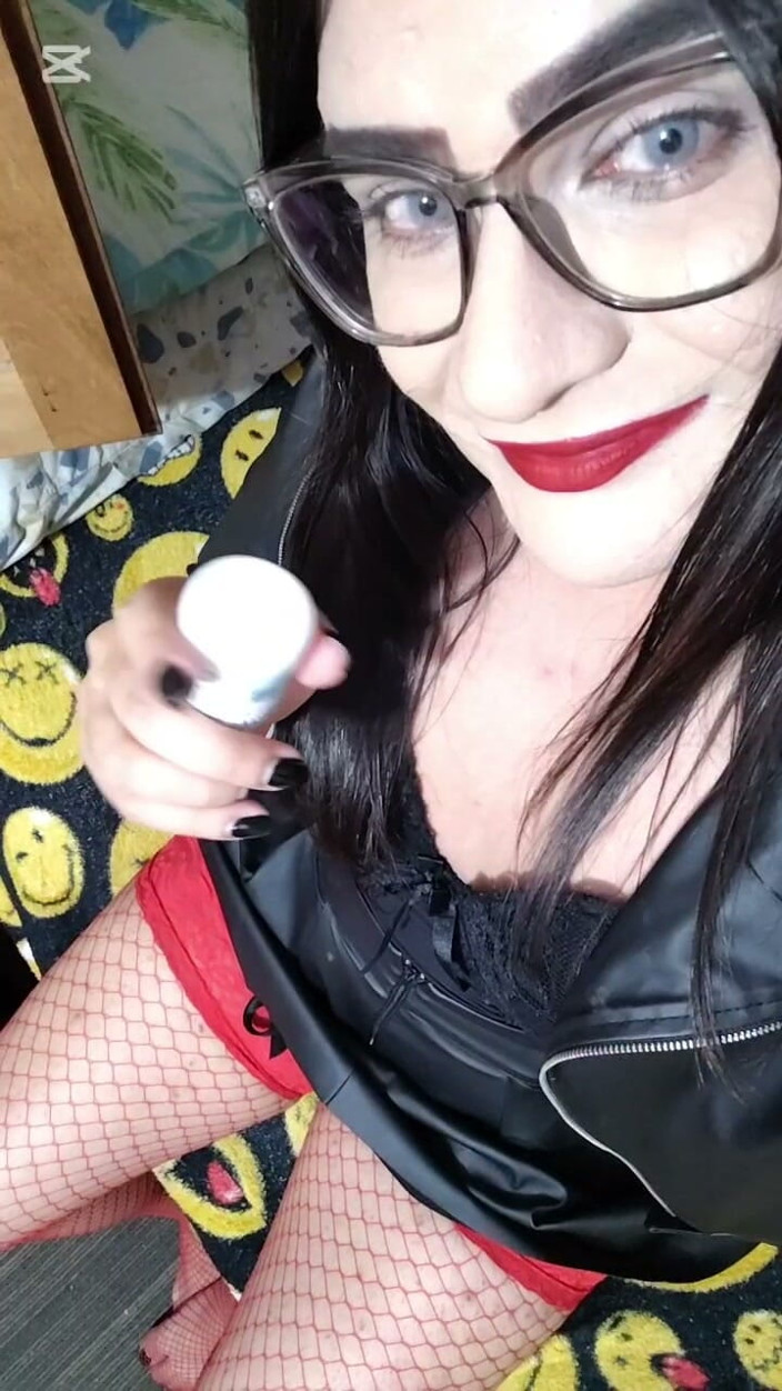 Vero boons: Trans Girl Got Horny