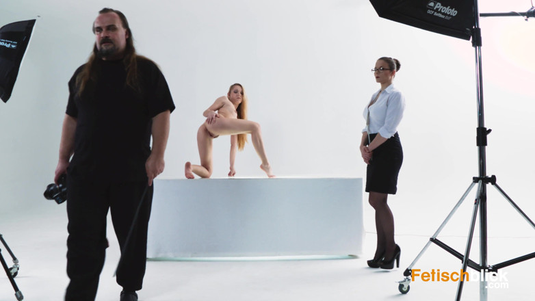 Fetisch Blick: Whiteroom - część 1 - 4K