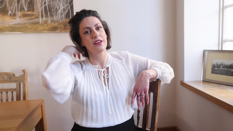 Countess diamond: Affluence deprogramming - uppmuntran av ekonomiskt bidrag