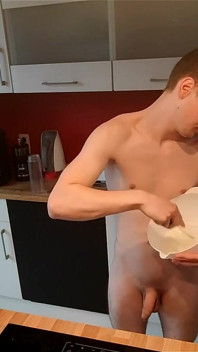 La Cuisine Nue: Défi Crêpes, Cuisine À Poil