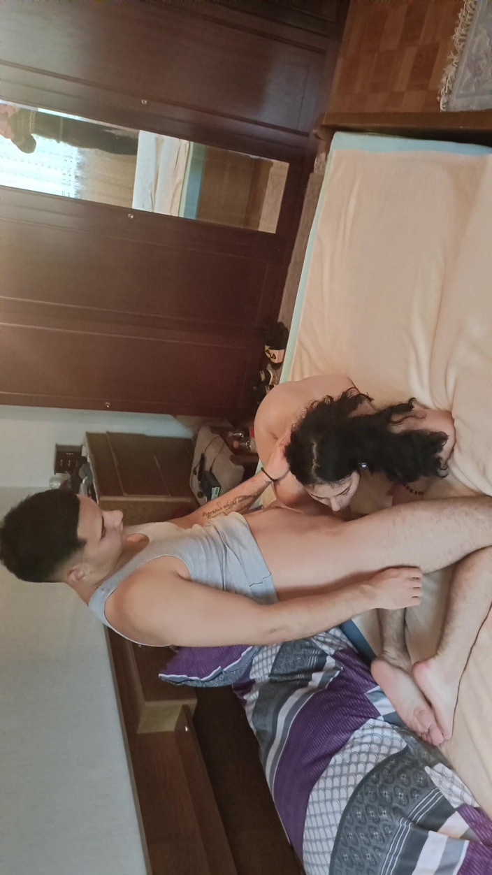 Miriamdavid97: 널 따먹을 수 없다면, 옆집에 갈거야!