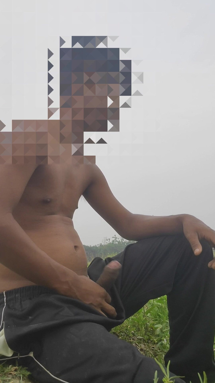 Assamesebodoboy: Masturbazione anale indiana all'aperto sul ciglio della strada