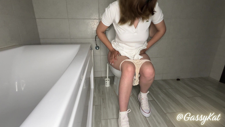 GassyKat: La toilette quotidiana episodio 14