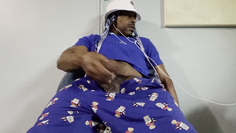 Brickzilla: Nadržený čůrák Miluje lízat Yah