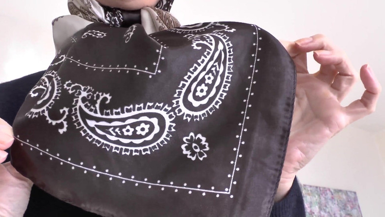 Lady Victoria Valente: 새틴 머리 스카프 패션쇼와 천에 사정, JOI, 레이디 빅토리아 발렌테