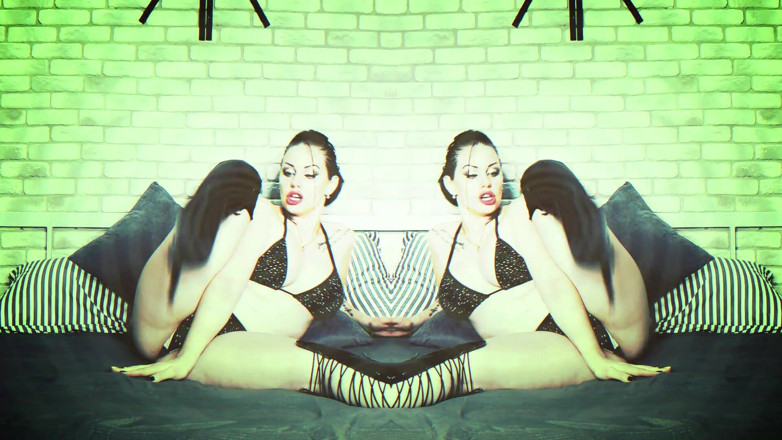 Goddess Misha Goldy: 25 frame daze mind cazzo! Bottiglia completa e la tua...