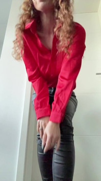 Ora togliti i vestiti.