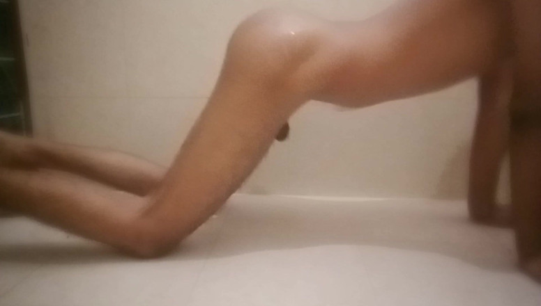 Anesh_143: Îmi Place Să Sunt Futută Tare În Fiecare Dimineață Când Mă...