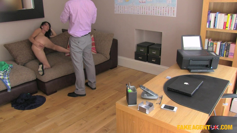 Fake Agent UK: Fake Agent UK-dirty MILF Goes Cookoo for Cock Ooo