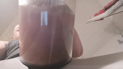 Monster_Meat_: Ekstremalne pompowanie ściany do ściany