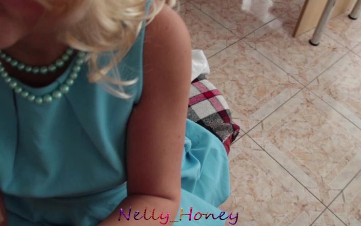 Nelly honey: Tôi nhận được đầy đủ tinh trùng trên kính của tôi