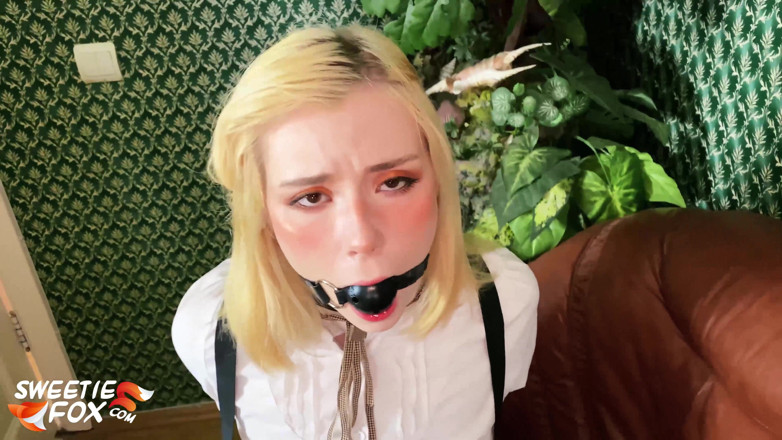 Sweetie Fox: Bondage babe deepthroat and hardcore pussy fuck - cumshot POV