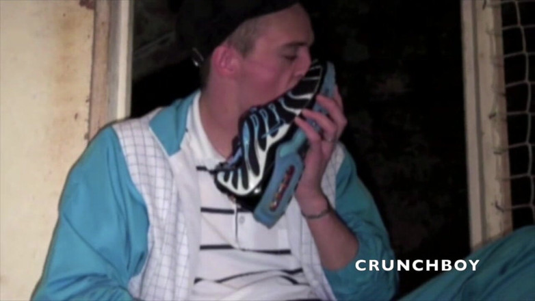 Sneaker gay: グレッグのスニーカーの屈辱