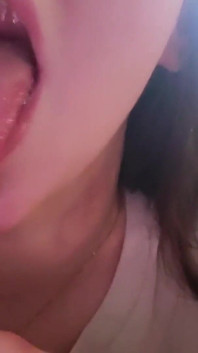 Îmi place să fiu curvă cu prietenul tău Dirty Talk muie cu ejaculare