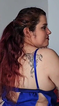 Ragazza Bella Prima del Gioco