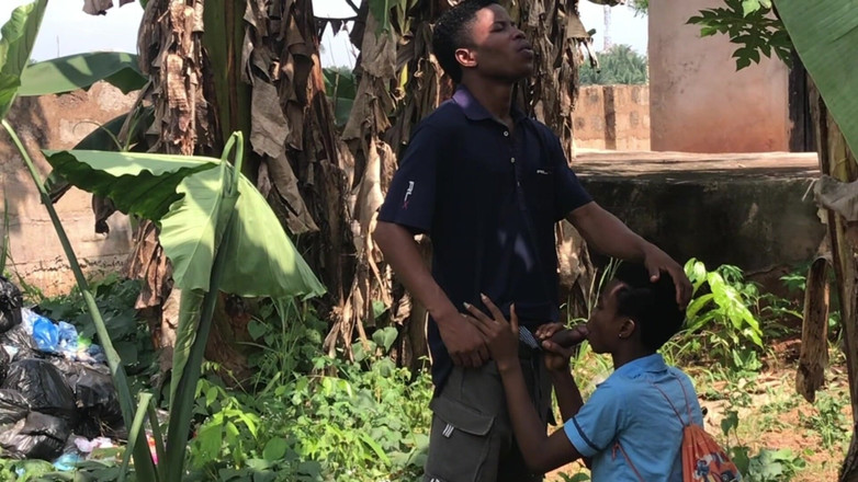 Amateur Teen Studio: Aku terlambat ke kelas, tolong entot aku daripada ngentot aku...