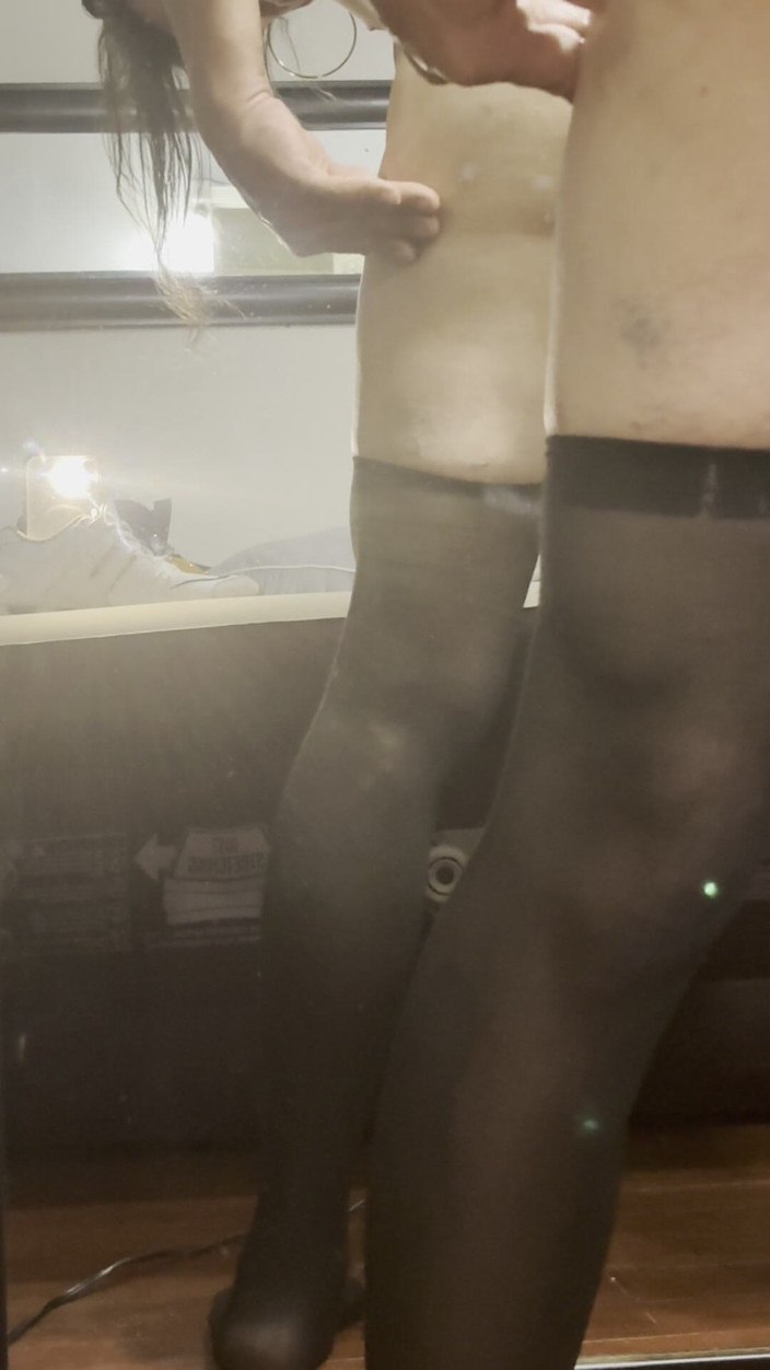 HardlyMandy11: Aku jadi seksi banget sih