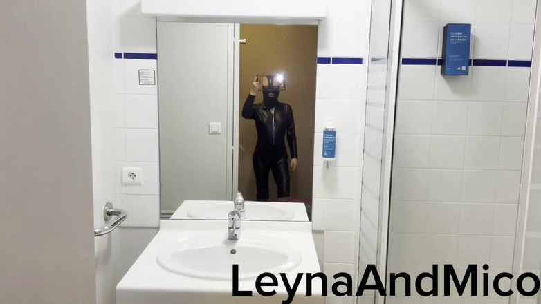 Leyna and mico: Travestomi mio marito da femminuccia