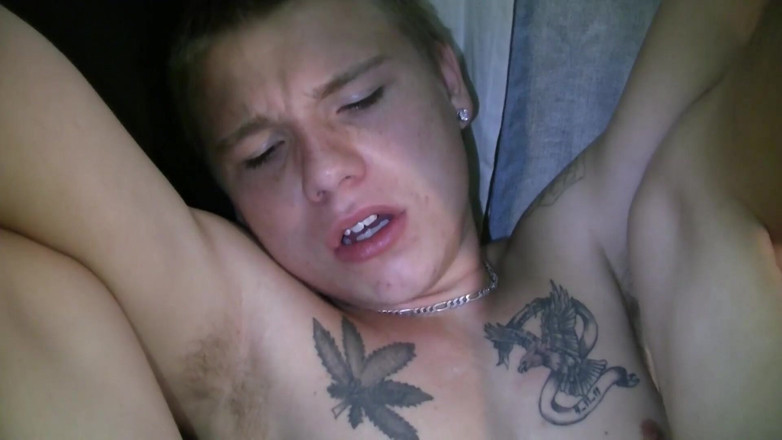 Boys half-way house: Без презерватива для гетеросексуальной тинки из Флориды