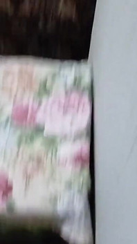 meri roommets ko lesbiyan seks karte hue pakra