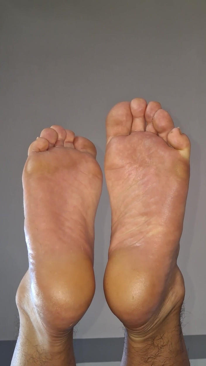 Midsouth Foot Fetish: Berapa lama kamu bisa bertahan dengan kakiku di wajah dan...