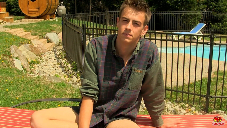 Phoenixxx: セクシー・ジェイクと共に太陽の中で