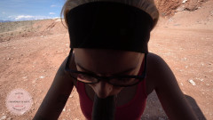 Katie Diggs: 户外吸吮大黑让完美的徒步旅行