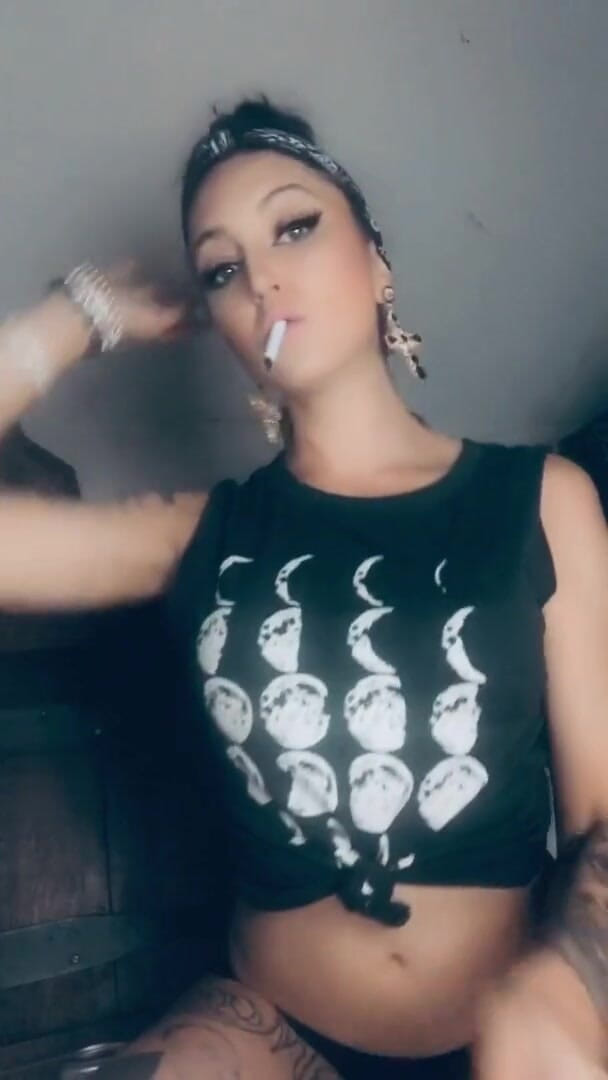 Hellizabeth Queen: 2020년 7월 2
