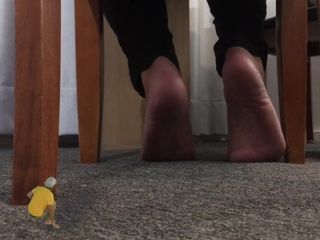 Manly foot: Huge Giant Feet - Tiny Mant Under the Table - Manlyfoot - Stepdad...