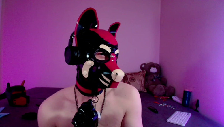 Alex GoodBoy: Le taquinage lent en latex de K-9goodboy me rend sauvage