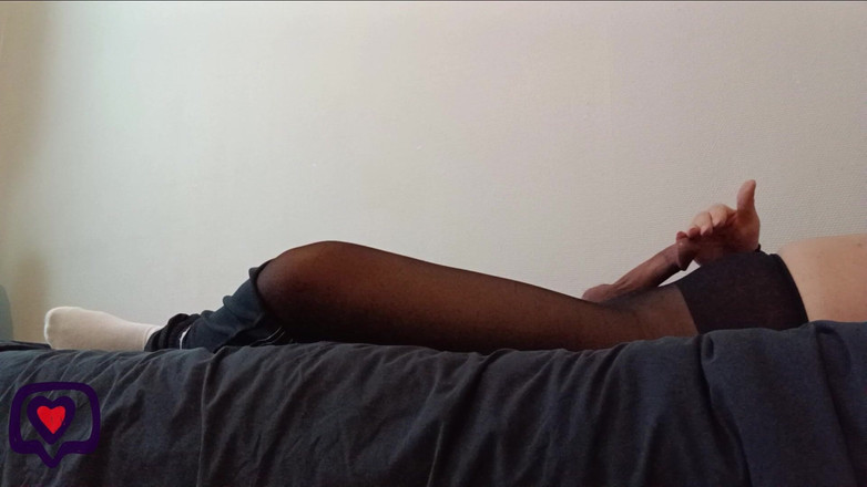 Horny bog dildo: Excitée