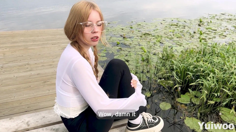 Yuiwoo: Una bella vergine mi ha fatto venire tre volte il...